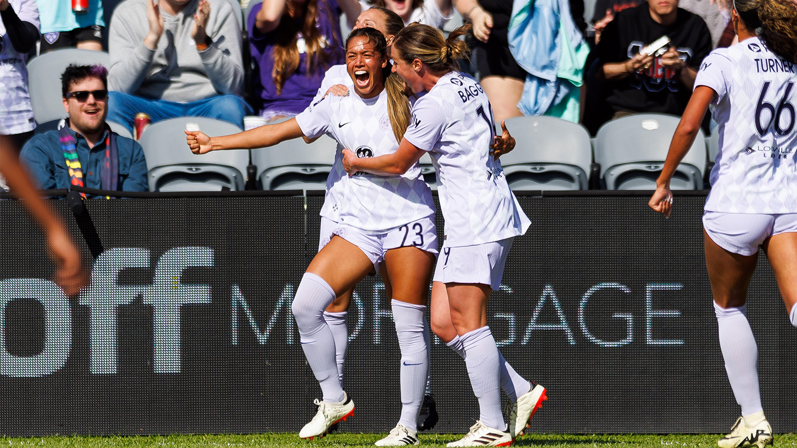 Racing Louisville’s Unbeaten Run Tested Against Orlando Pride – Key Players to Watch