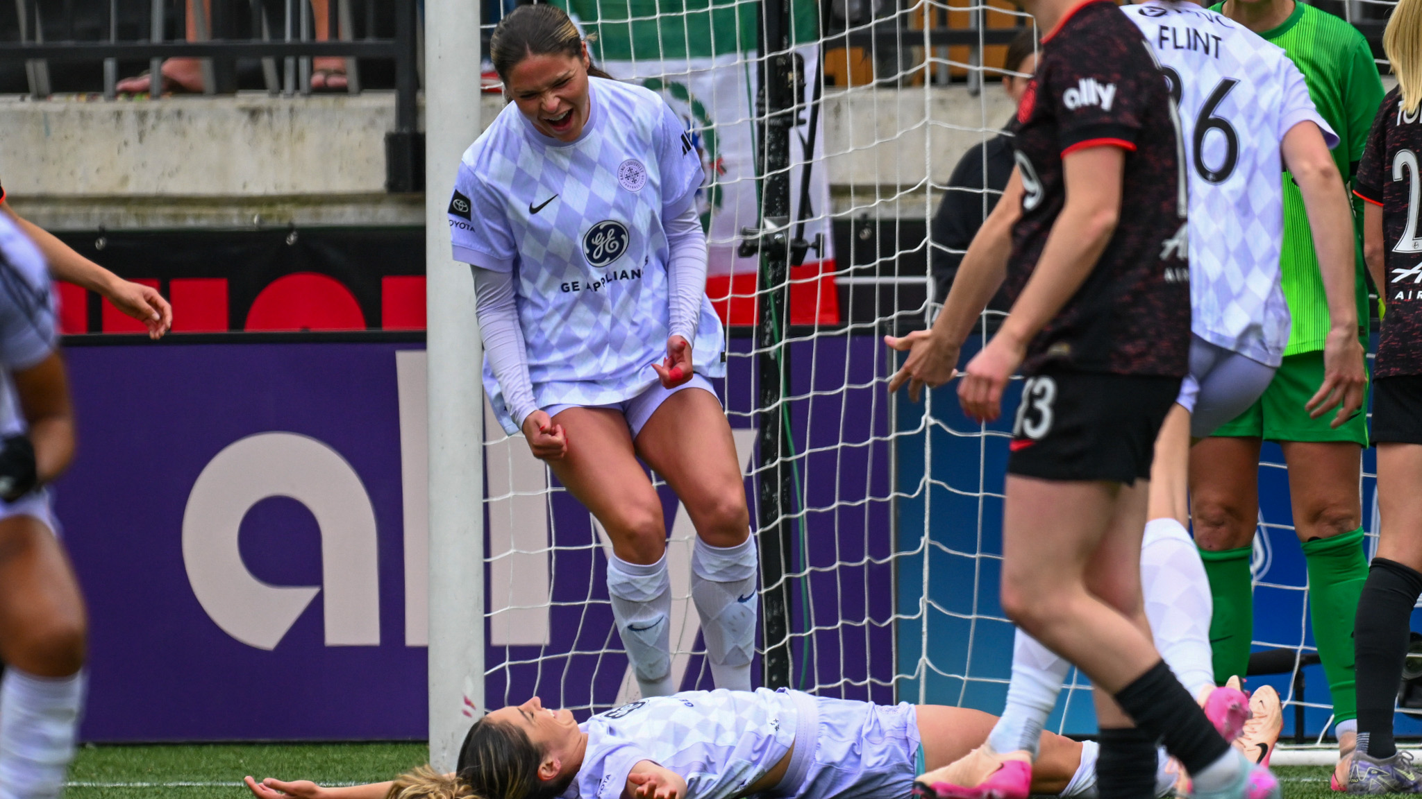 Highlights: Racing Louisville 3, Portland Thorns 3 featured image
