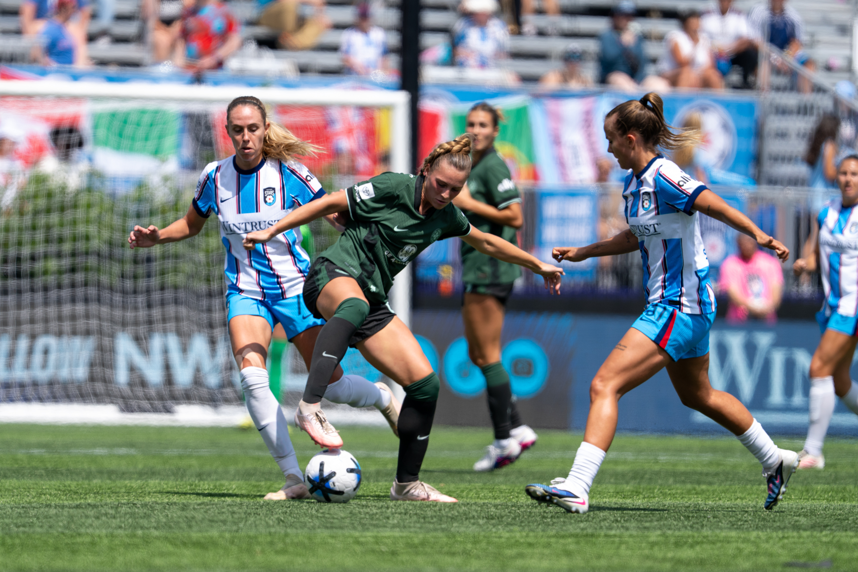 Racing Louisville FC��s Record Win Streak Ends in 3-2 Defeat