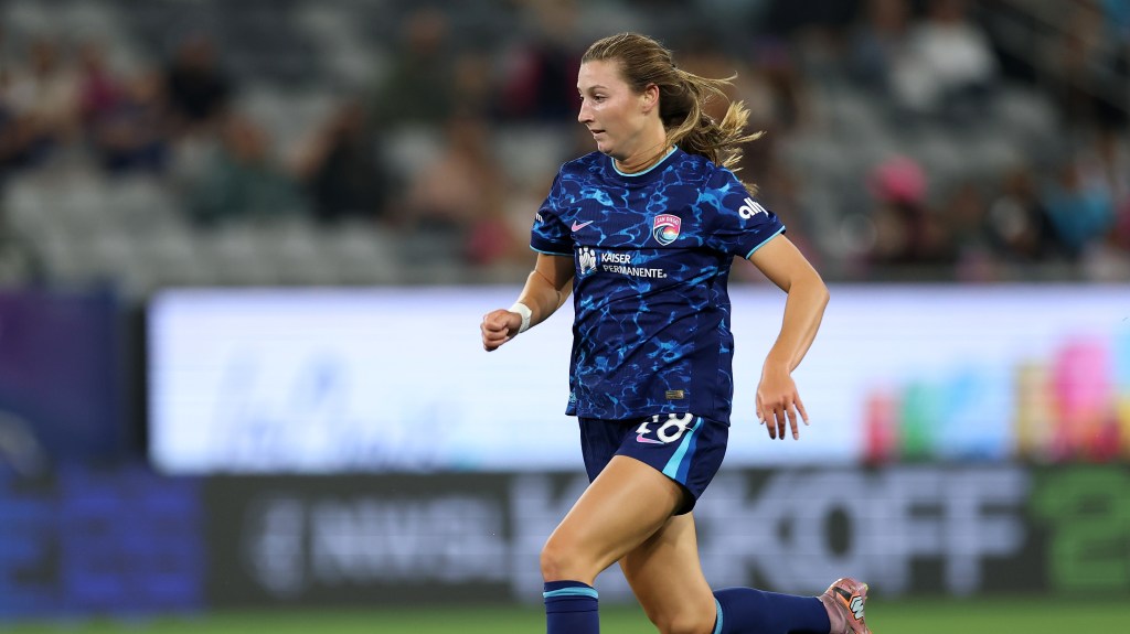 Racing acquires midfielder Fusco on loan from San Diego